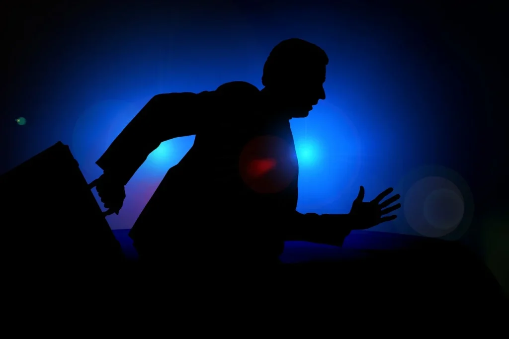 Theft in Tardeo area