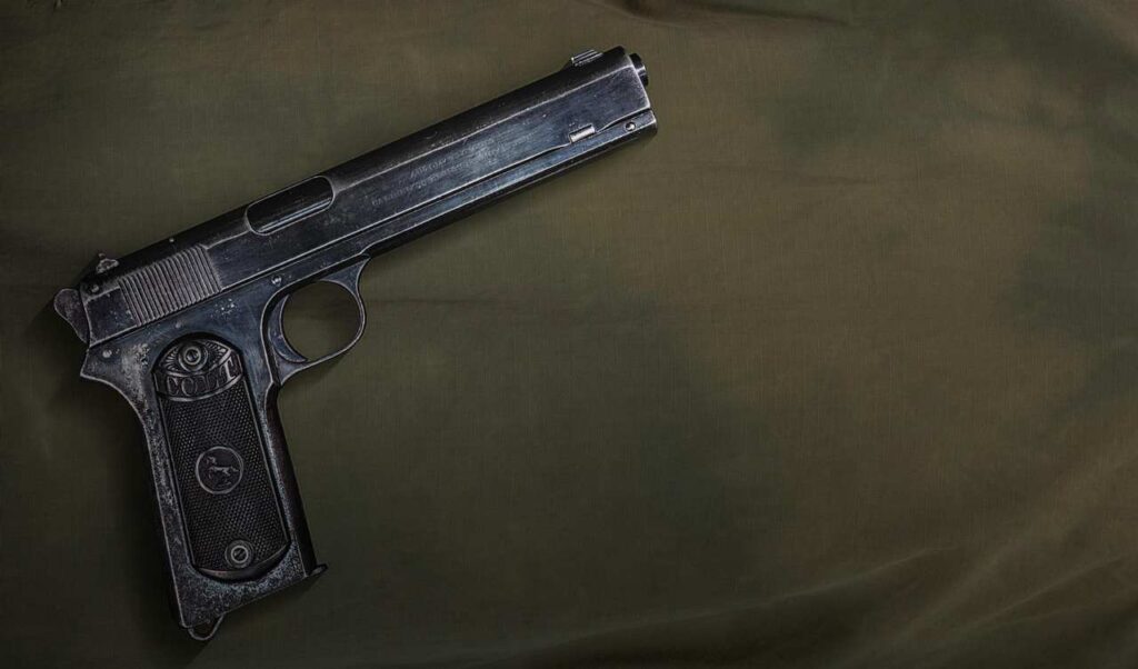 Police seize stock of pistols in Sewri area